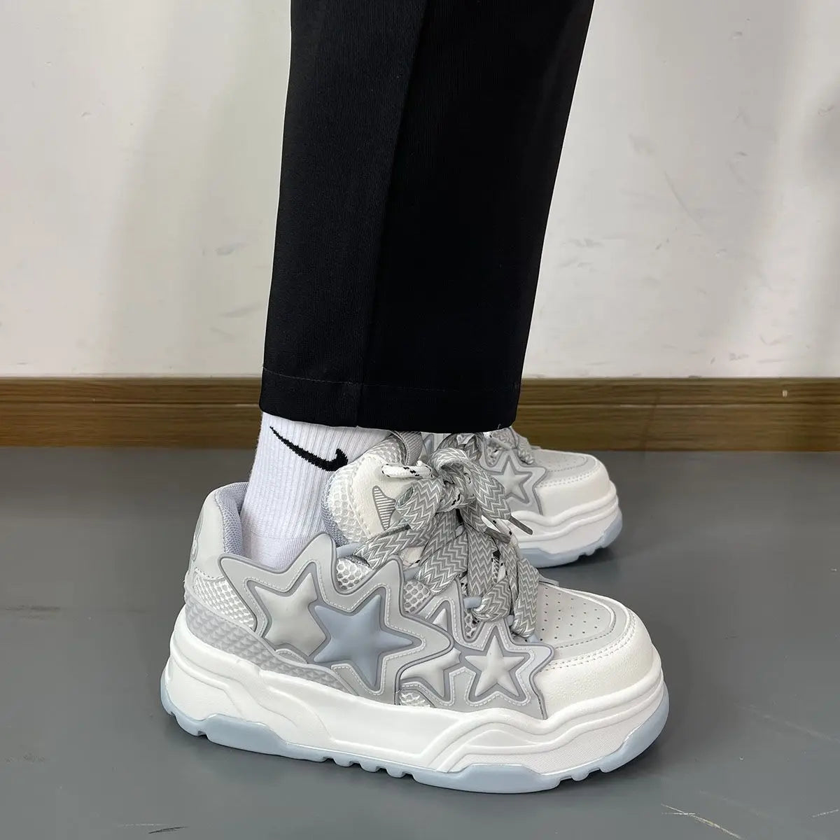 Autumn and Winter New Platform 2024 Height Increasing Comfortable Versatile Couple Casual Shoes