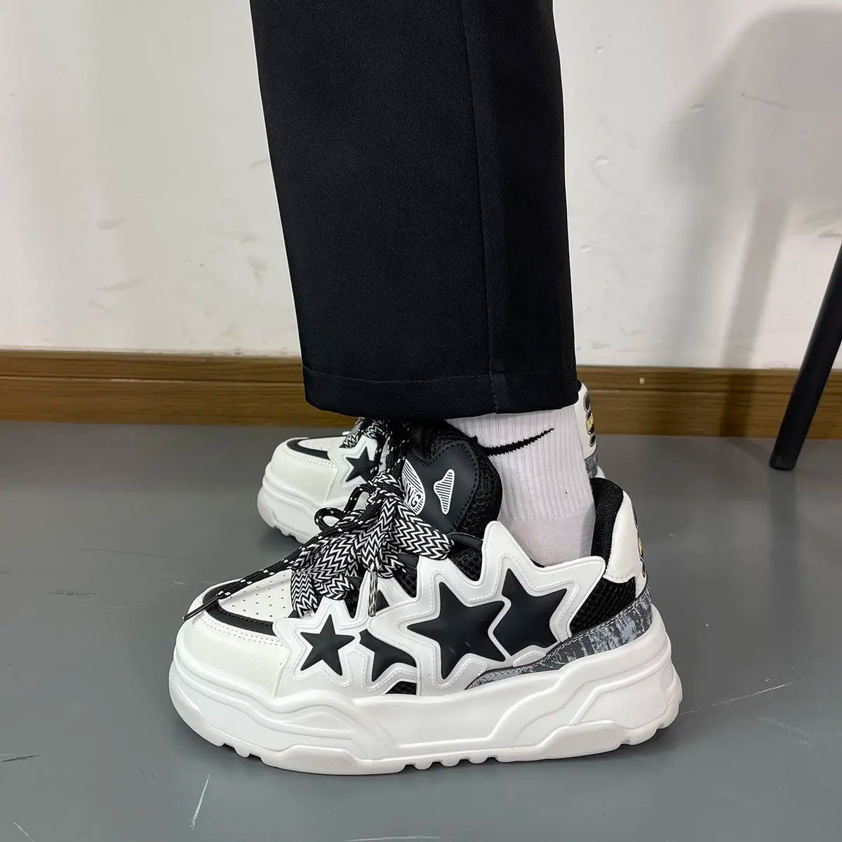 Autumn and Winter New Platform 2024 Height Increasing Comfortable Versatile Couple Casual Shoes