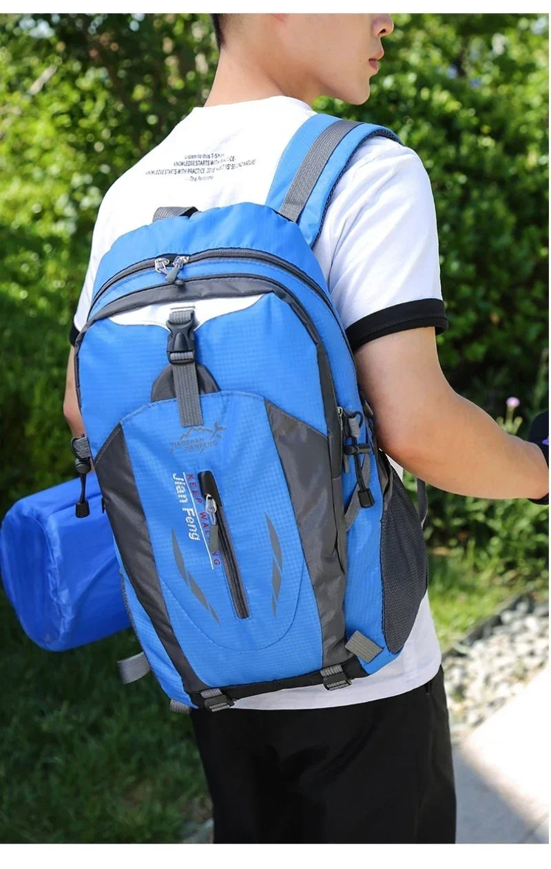 2026 Outdoor Travel Backpack Big Capacity Fashion Travel Backpacks Men Climbing Backpack Classic Sport Travel Backpacks