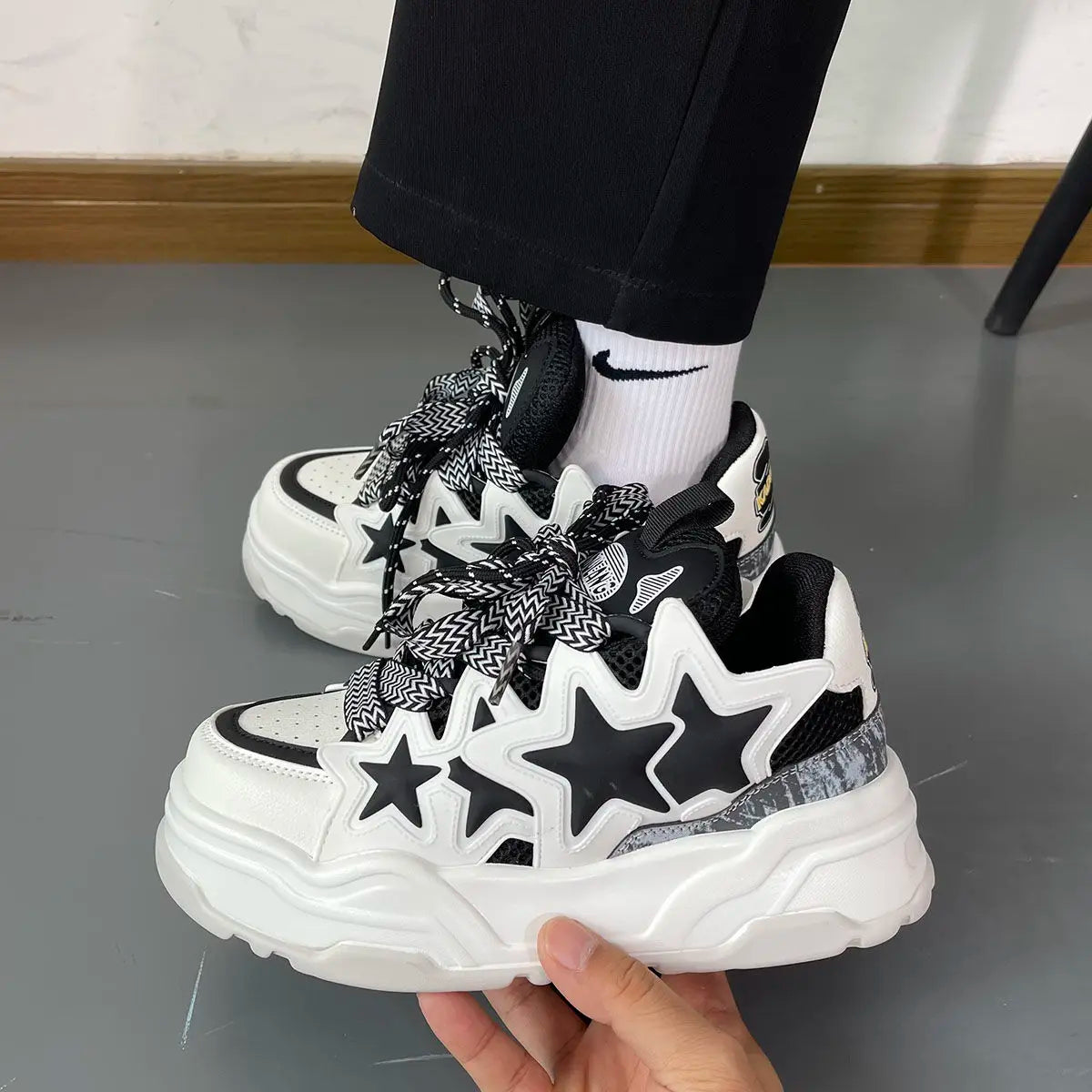 Autumn and Winter New Platform 2024 Height Increasing Comfortable Versatile Couple Casual Shoes