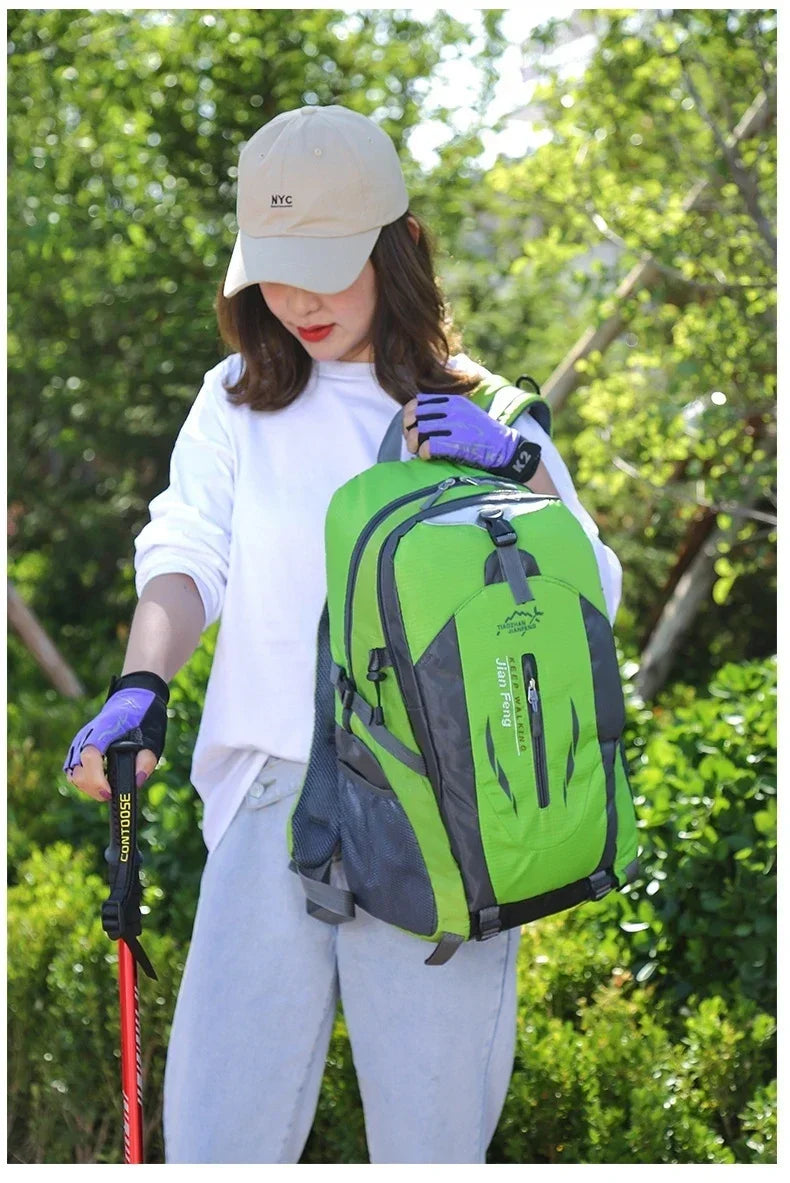 2026 Outdoor Travel Backpack Big Capacity Fashion Travel Backpacks Men Climbing Backpack Classic Sport Travel Backpacks