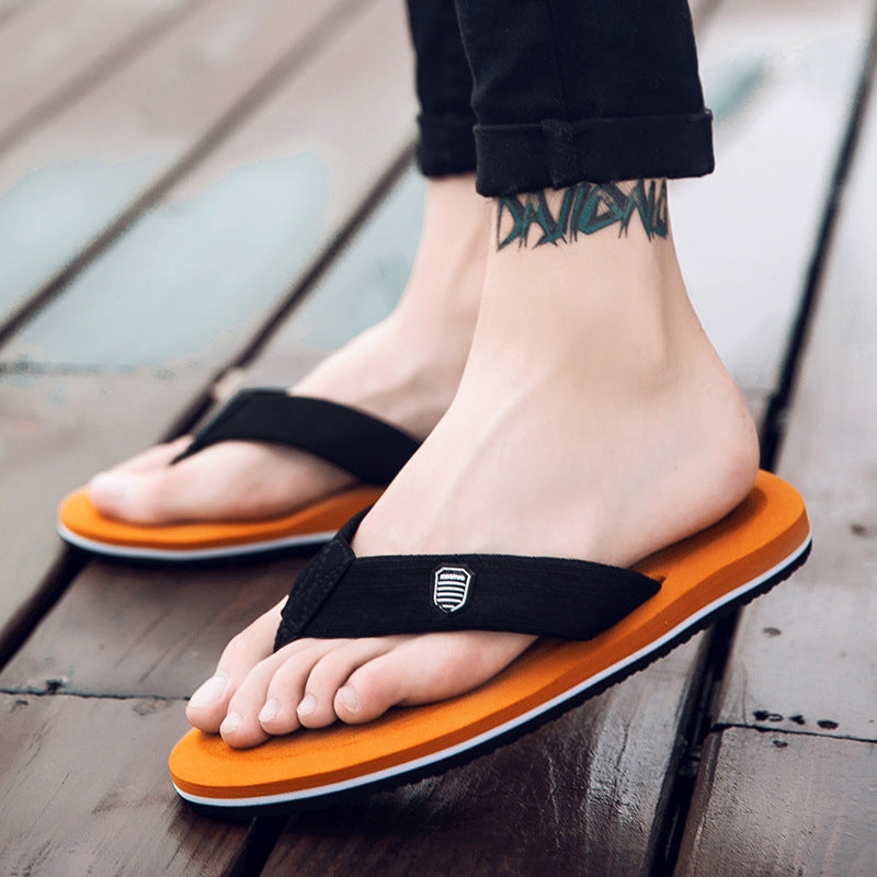 Factory wholesale summer men's beach shoes flip-flops leisure trend sandals wholesale pinch feet non-slip foreign trade explosions