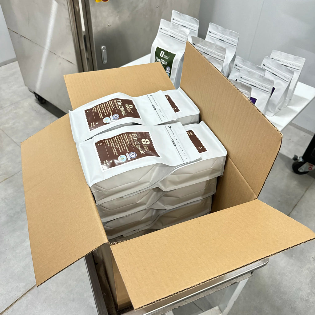 Sinh Nguyen Coffee Vietnam Robusta Arabica Blend Coffee Beans-Premium Wholesome Sweet Taste 2-Layer Valve Bag Packaging Roasted