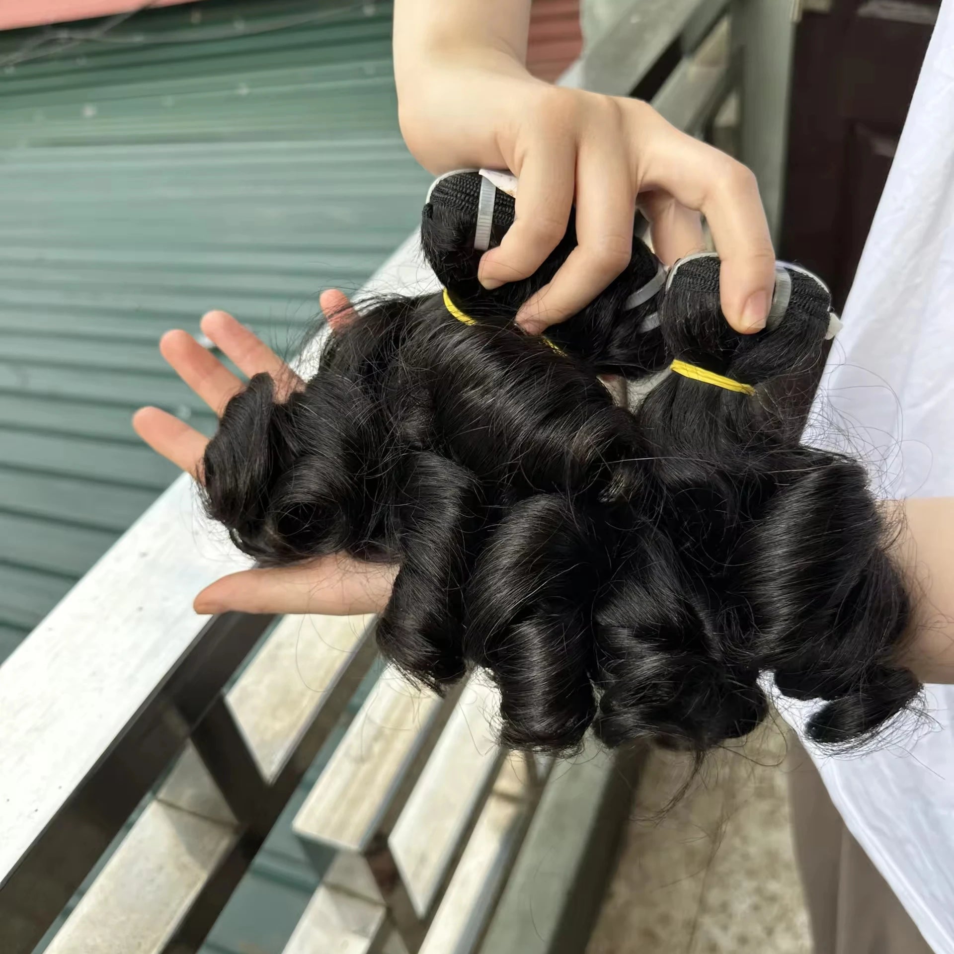 Virgin Raw Vietnamese Wholesale Price Vendors Short Bouncy Curly Hair for Black Women Human Hair Bundles