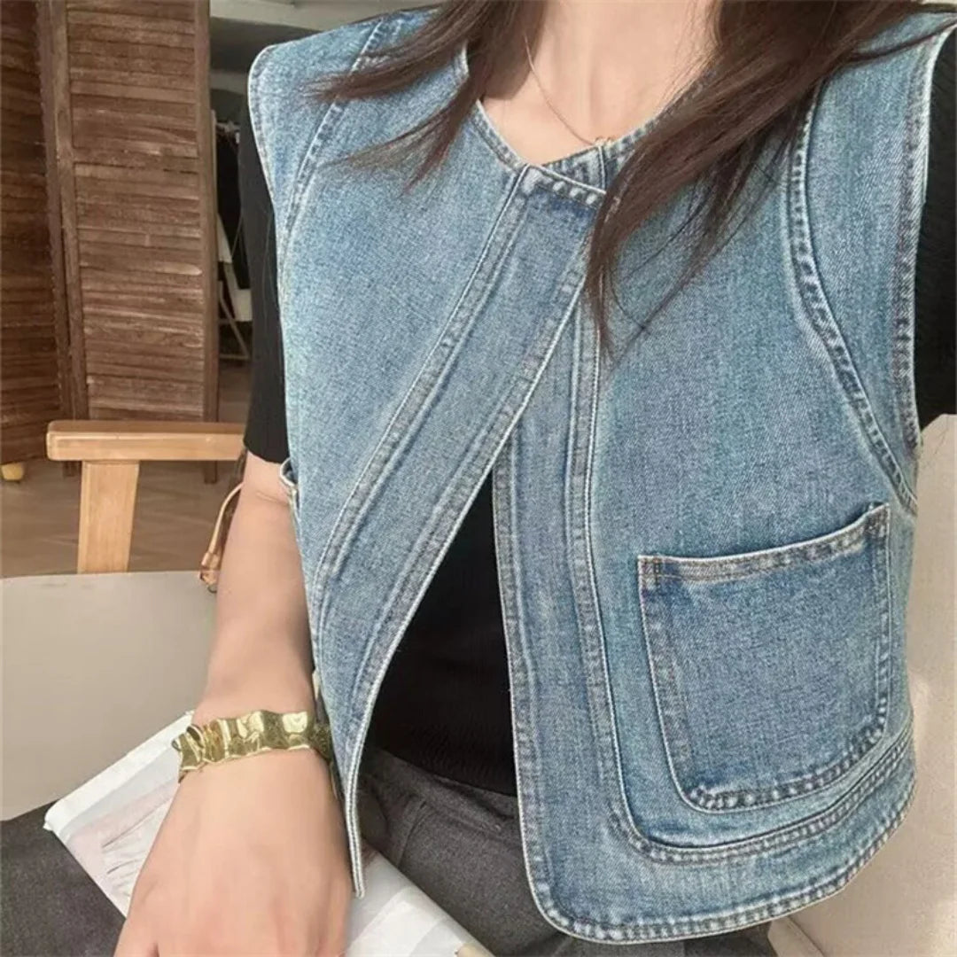 Vintage Denim Vest Women New Round Neck Loose Fit Slimming Waistcoat Fashion Sleeveless Top Casual Versatile Outerwear Jacket