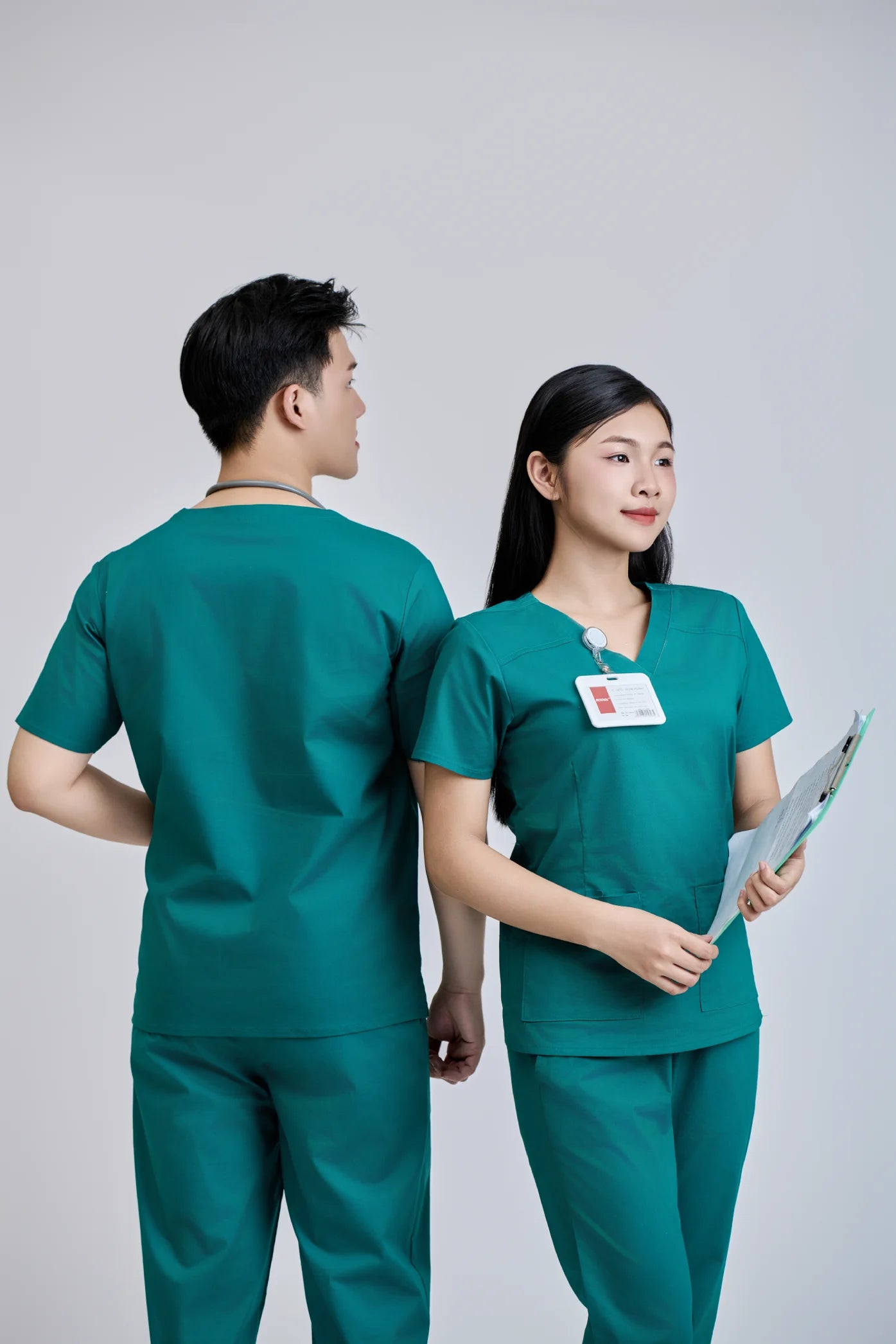 FMF Unisex Medical Scrub Set | 52% Cotton 45% Polyester 3% Spandex WFX-CVC Fabric | Needle Detection | Vietnamese Made |