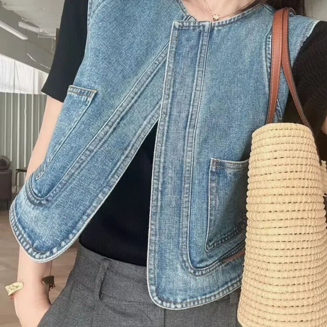 Vintage Denim Vest Women New Round Neck Loose Fit Slimming Waistcoat Fashion Sleeveless Top Casual Versatile Outerwear Jacket