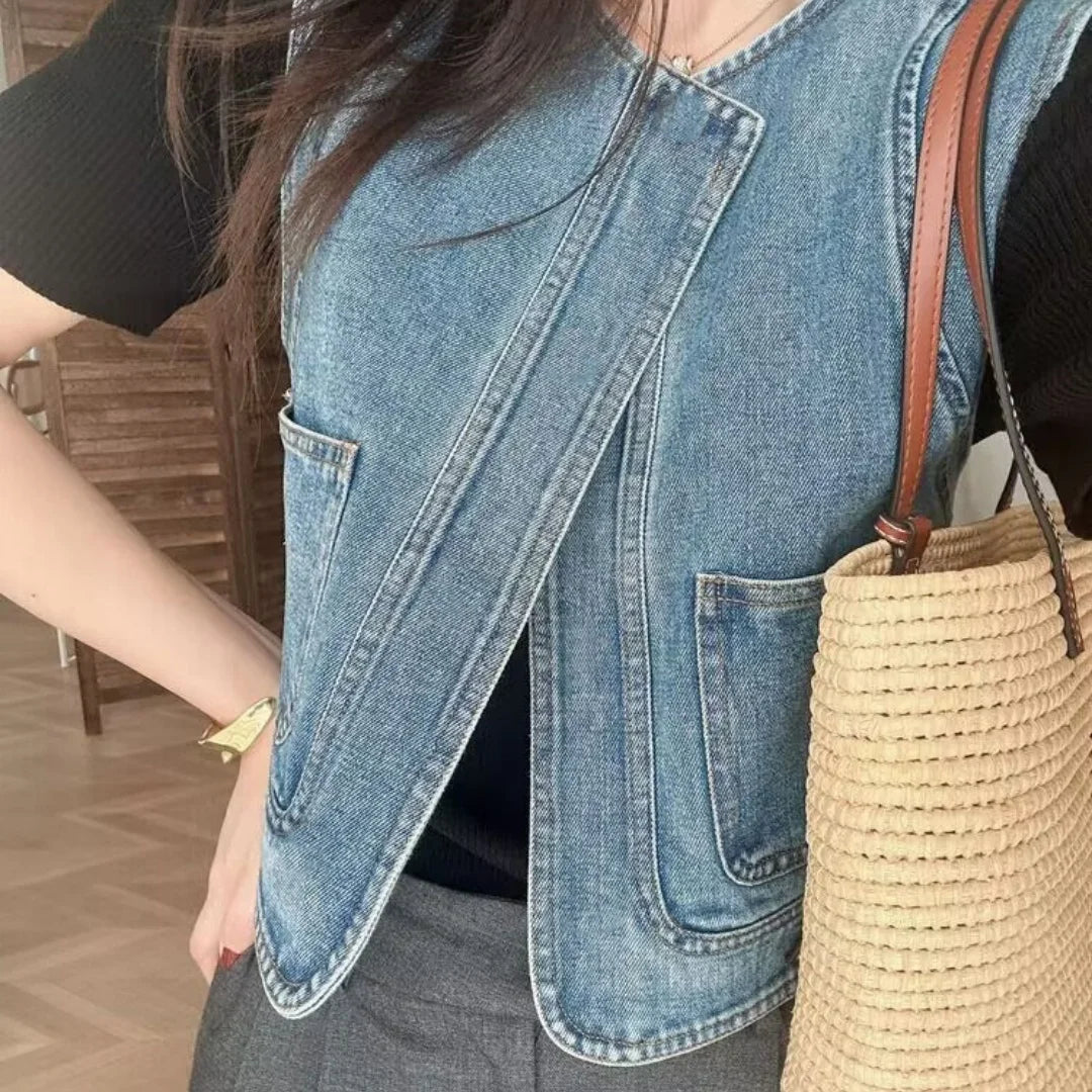 Vintage Denim Vest Women New Round Neck Loose Fit Slimming Waistcoat Fashion Sleeveless Top Casual Versatile Outerwear Jacket
