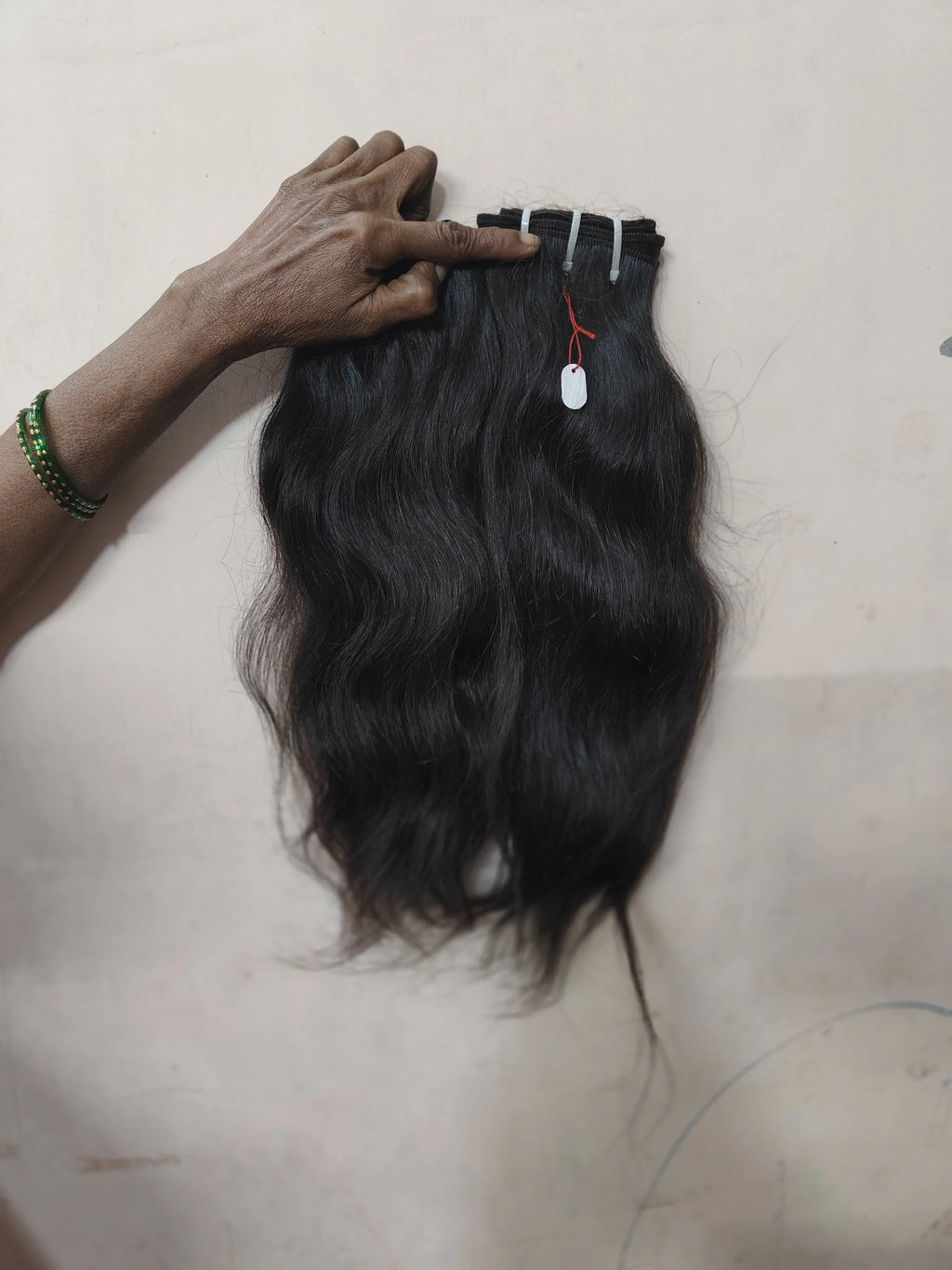 Natural Indian Raw Unprocessed Soft and Silky Remy Single Drawn Temple Raw Indian Virgin Human Hair,raw Indian double Weft Hair