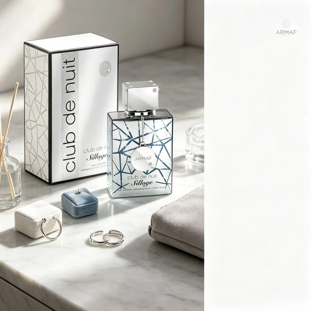 Armaf Club De Nuit Sillage Unisex Eau De Parfum (3.6 oz / 105 ml) – a Spicy, Woody, and Oriental Fragrance Featuring Long-Lasting, High-Projection Performance (8–10 Hours); an Ideal Gift for Birthdays or Anniversaries.