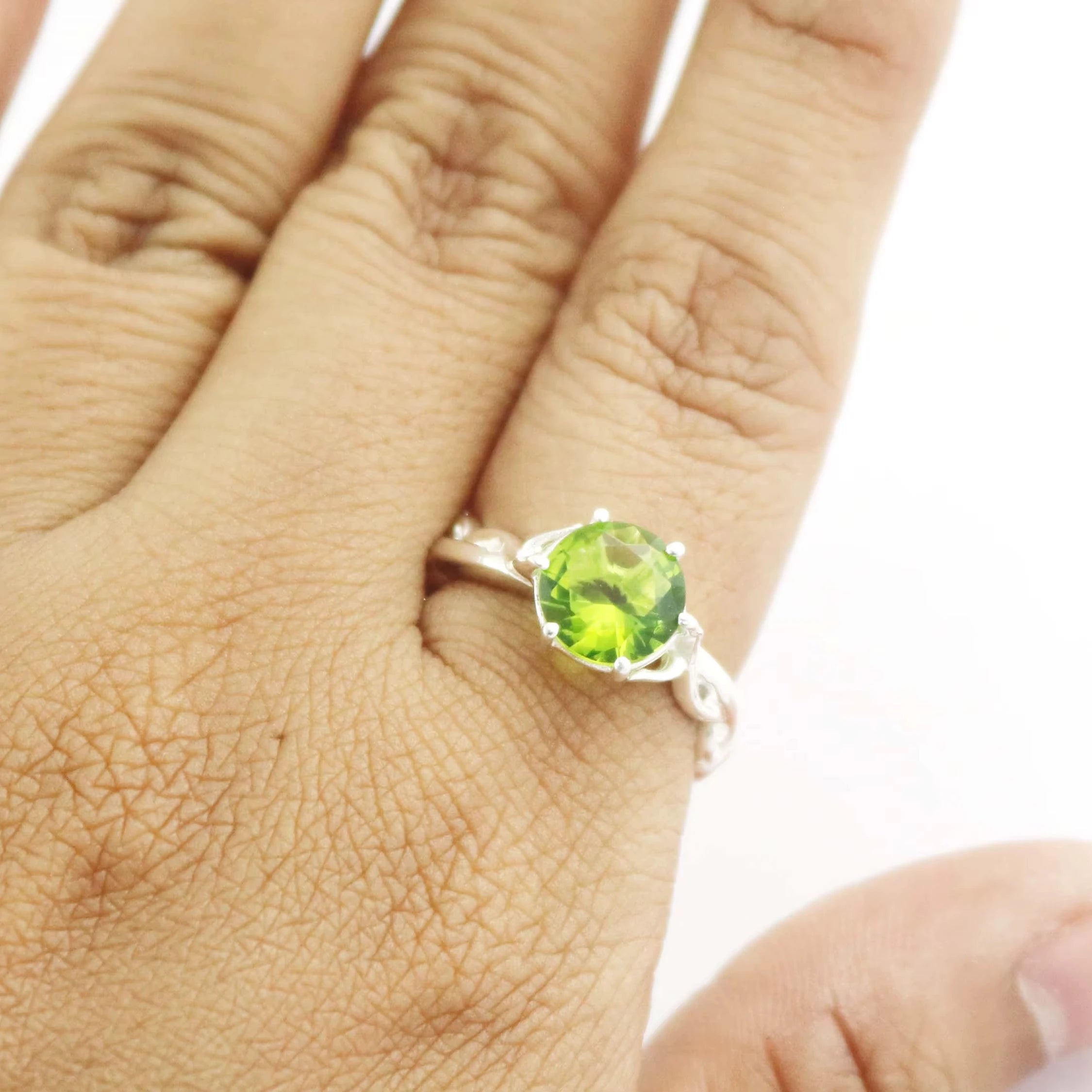 925 Sterling Silver Solitaire Peridot Quartz Prong Set Ring For Women