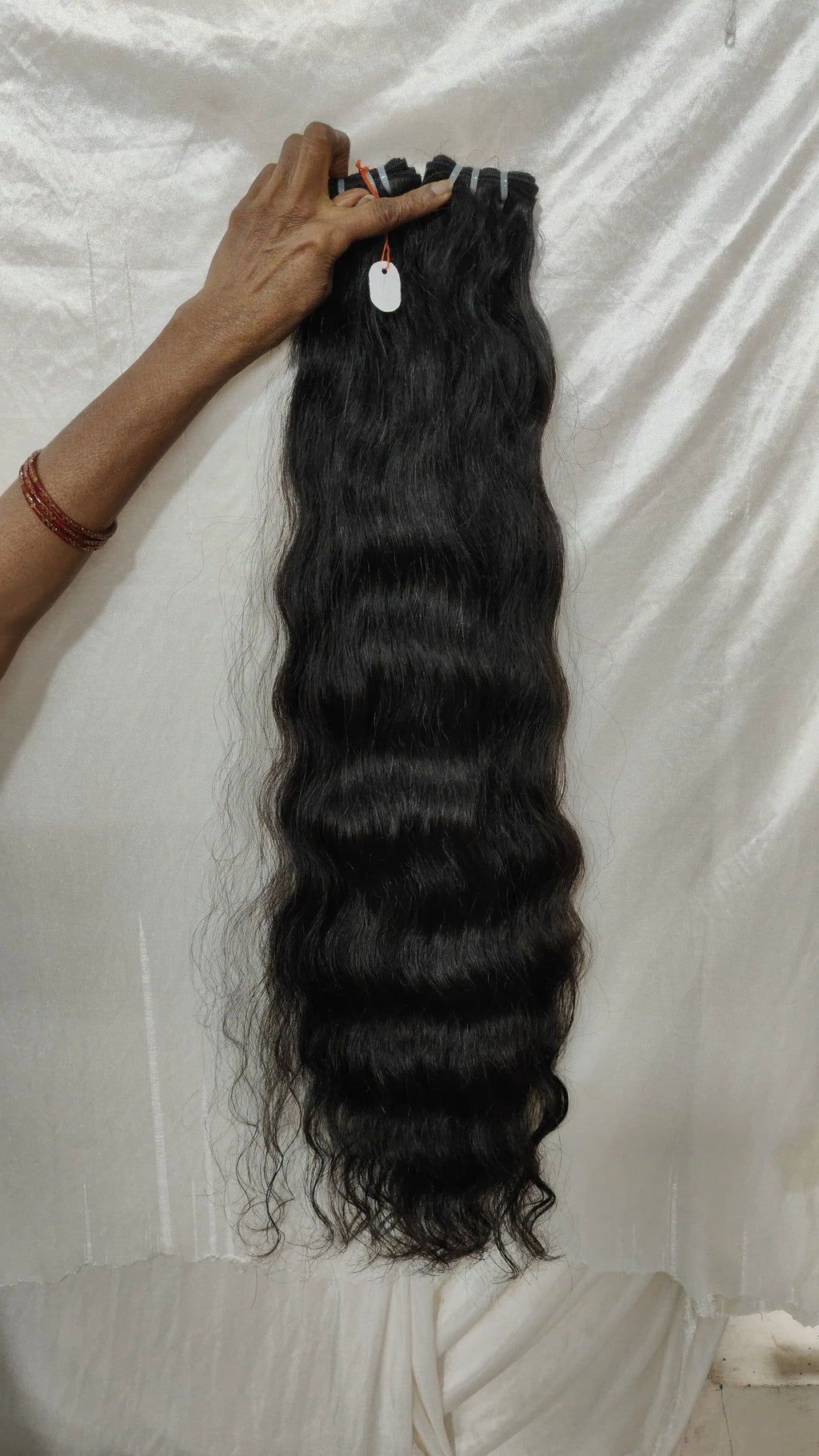 Natural Indian Raw Unprocessed Soft and Silky Remy Single Drawn Temple Raw Indian Virgin Human Hair,raw Indian double Weft Hair
