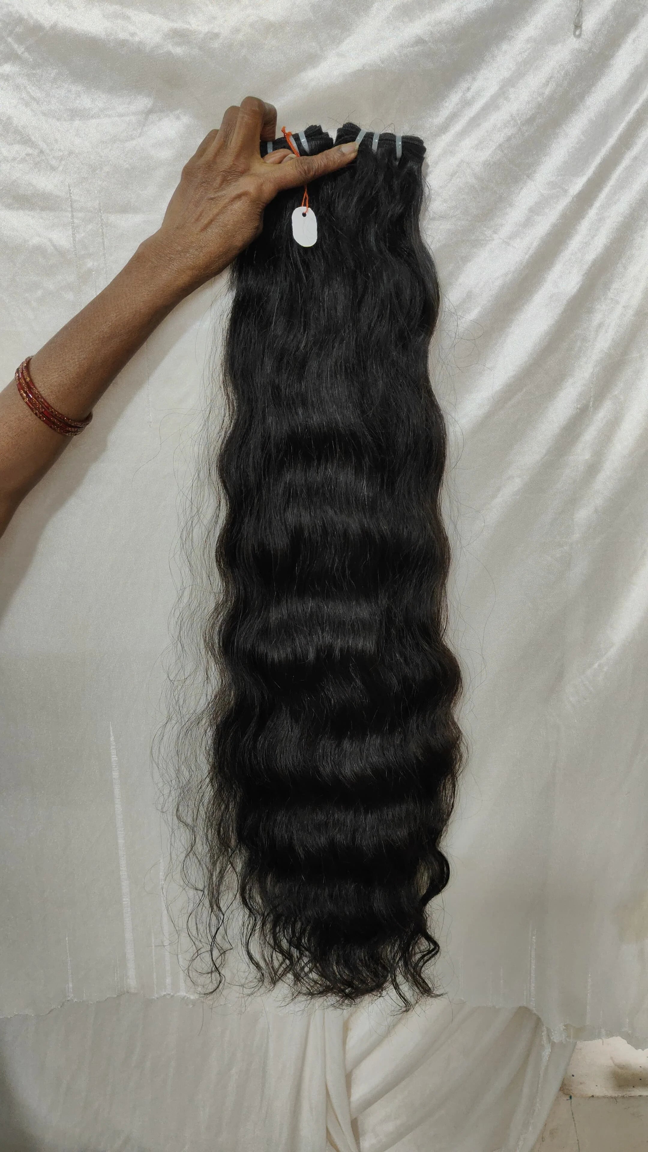 Natural Indian Raw Unprocessed Soft and Silky Remy Single Drawn Temple Raw Indian Virgin Human Hair,raw Indian double Weft Hair
