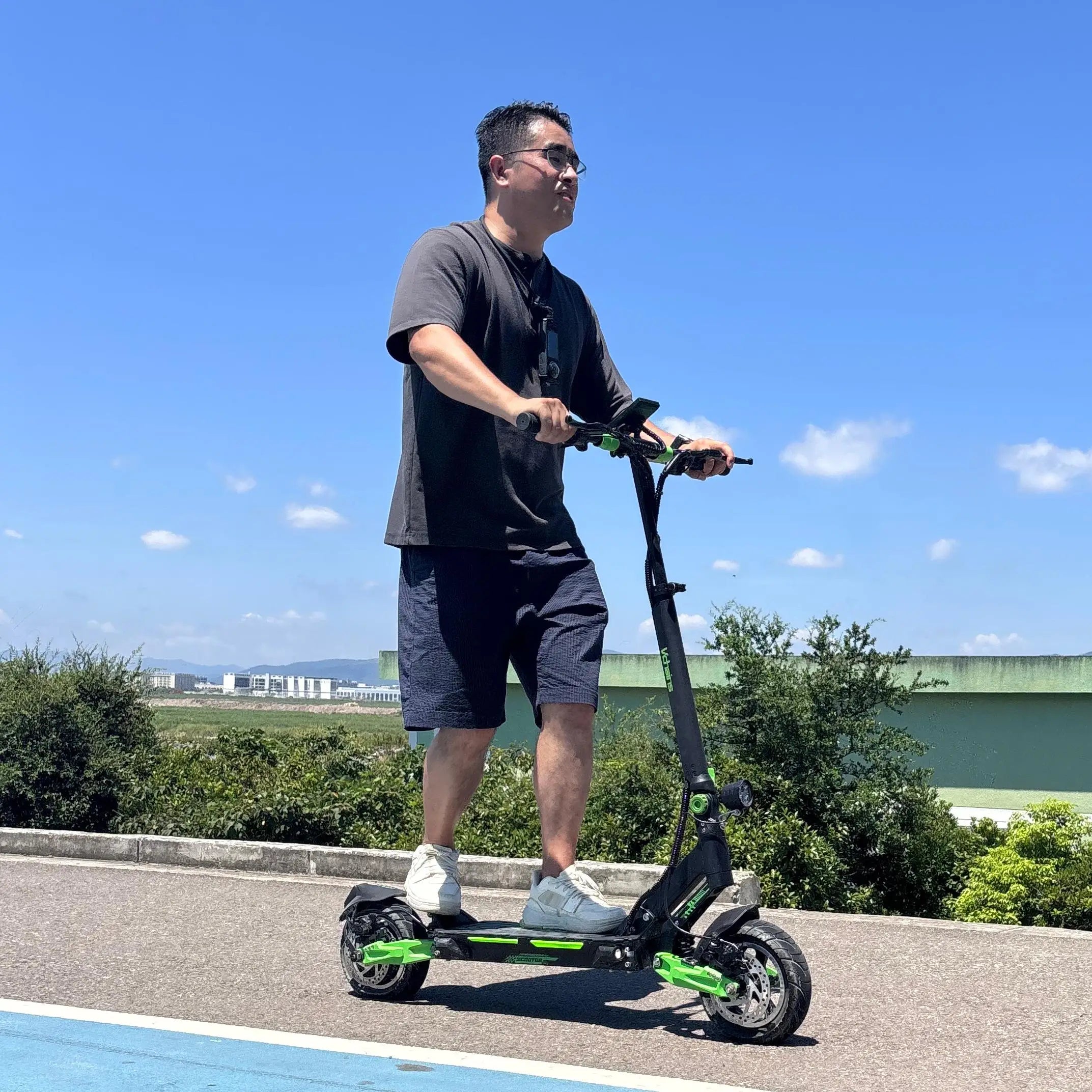 Vchains Factory V8X City patinete eléctrico 800W 48V16.5AH 10 Inch Tire Speed 45km/h Range 60km Adult Foldable Electric Scooters