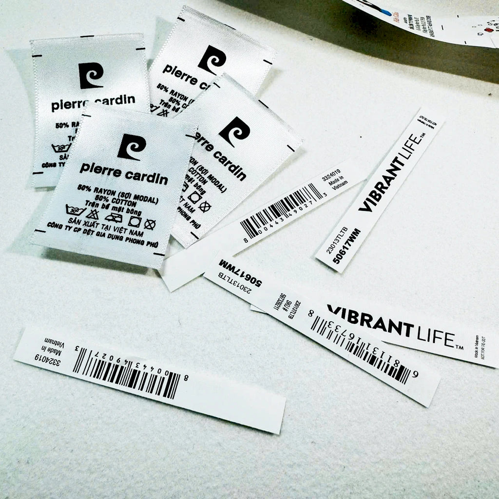 Wholesale Custom Sustainable TPU Clothing Labels Roll 3D Embossed Nickel-Free Digital Printing Heat Cut Edges Eco-friendly No