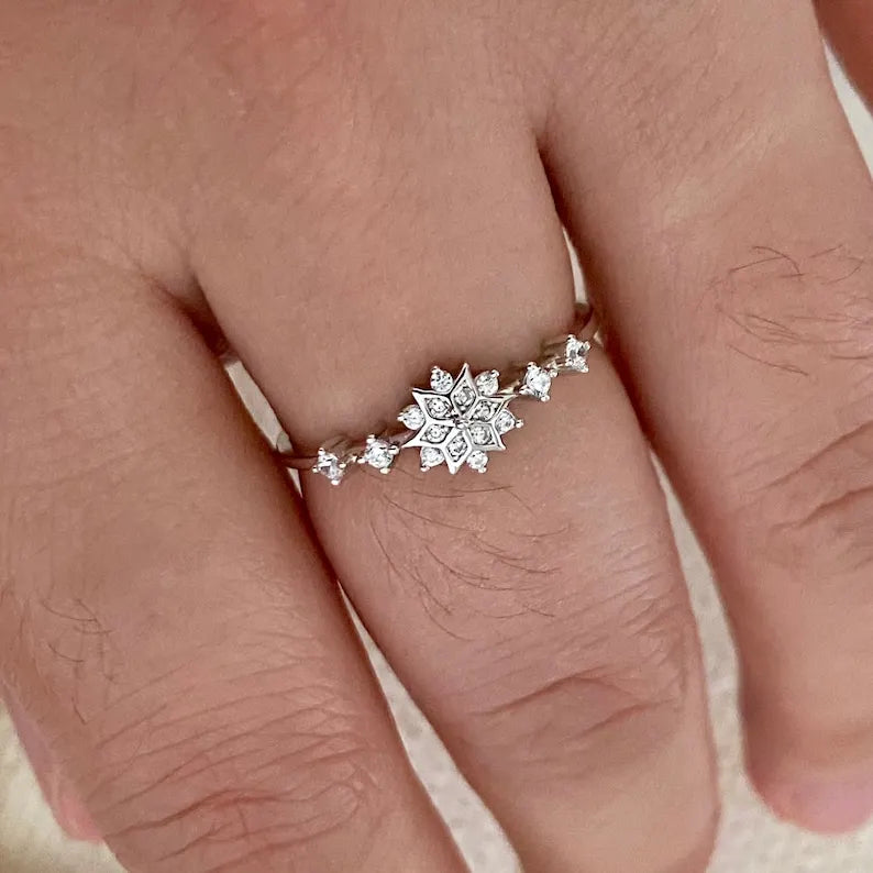 925 Sterling Silver Snowflake Ring Gold Plated Minimalist White Moissanite Engagement Wedding Ring Women Anniversary Gift