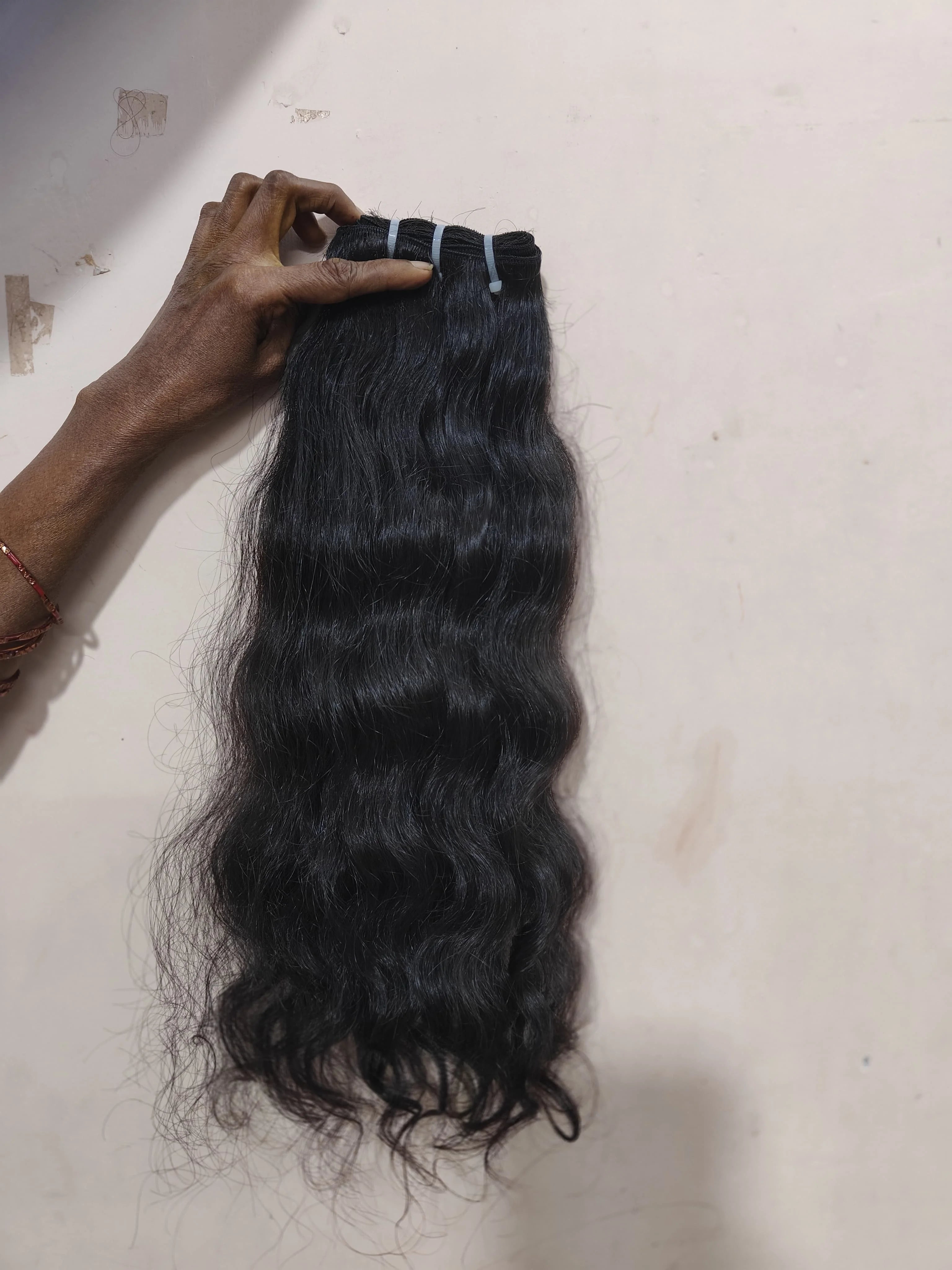 Natural Indian Raw Unprocessed Soft and Silky Remy Single Drawn Temple Raw Indian Virgin Human Hair,raw Indian double Weft Hair