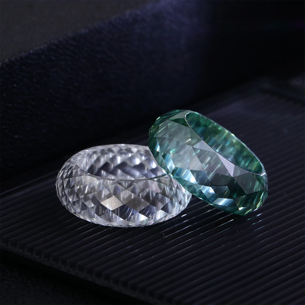 2024 New Model Fine Jewelry Green Moissanite Ring Custom  Fashion GRA Certification Diamond Rings for Couples Engagement Rings