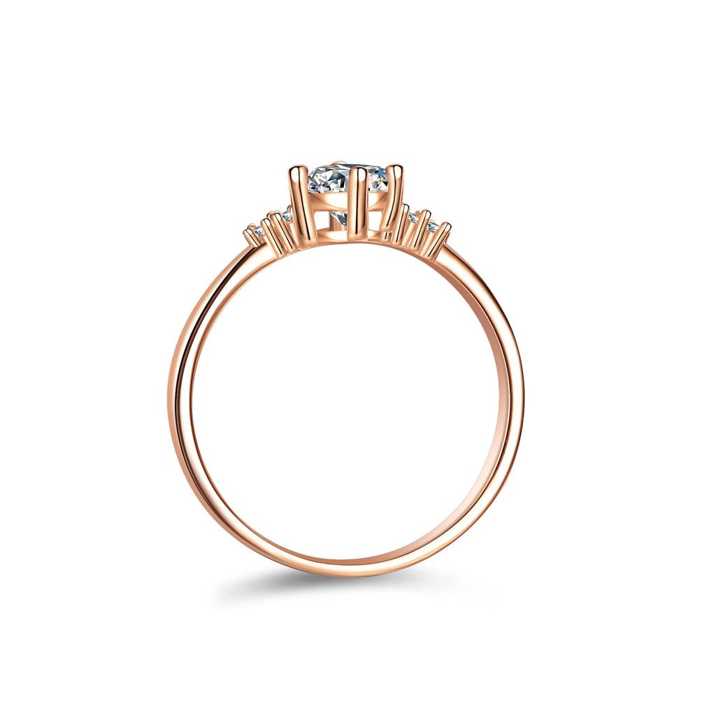 Wholesale Fine Rings, Made of S925 Sterling Silver, Round Brilliant Cut 0.5-carat VVS Moissanite, Suitable As Wedding Gifts.