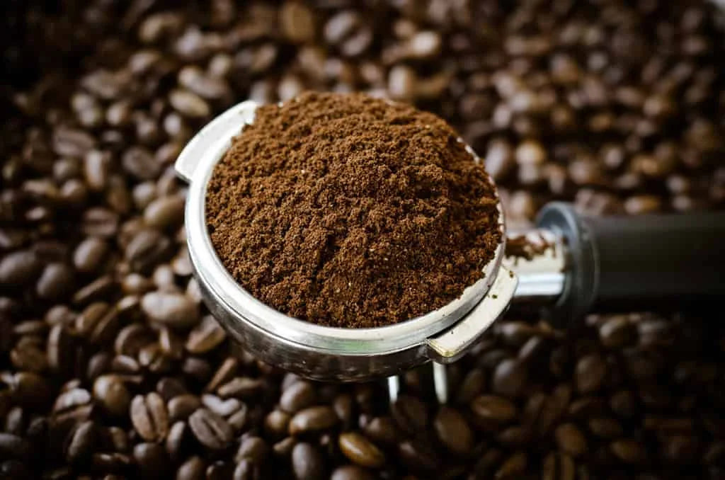 High Grade Vietnamese Robusta Roasted Whole Bean Coffee 100% Single Origin 1kg/Bag Custom Packaging OEM/ODM Available IIglobal