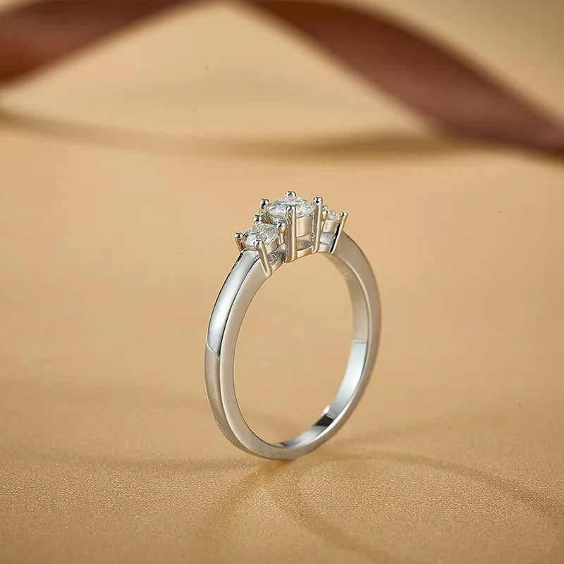 Luxury 925 Sterling Silver Wedding Rings Women VVS D Moissanite Engagement Ring Three Stones Ring Jewelry