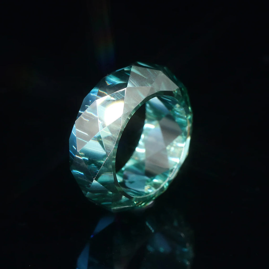 2024 New Model Fine Jewelry Green Moissanite Ring Custom  Fashion GRA Certification Diamond Rings for Couples Engagement Rings