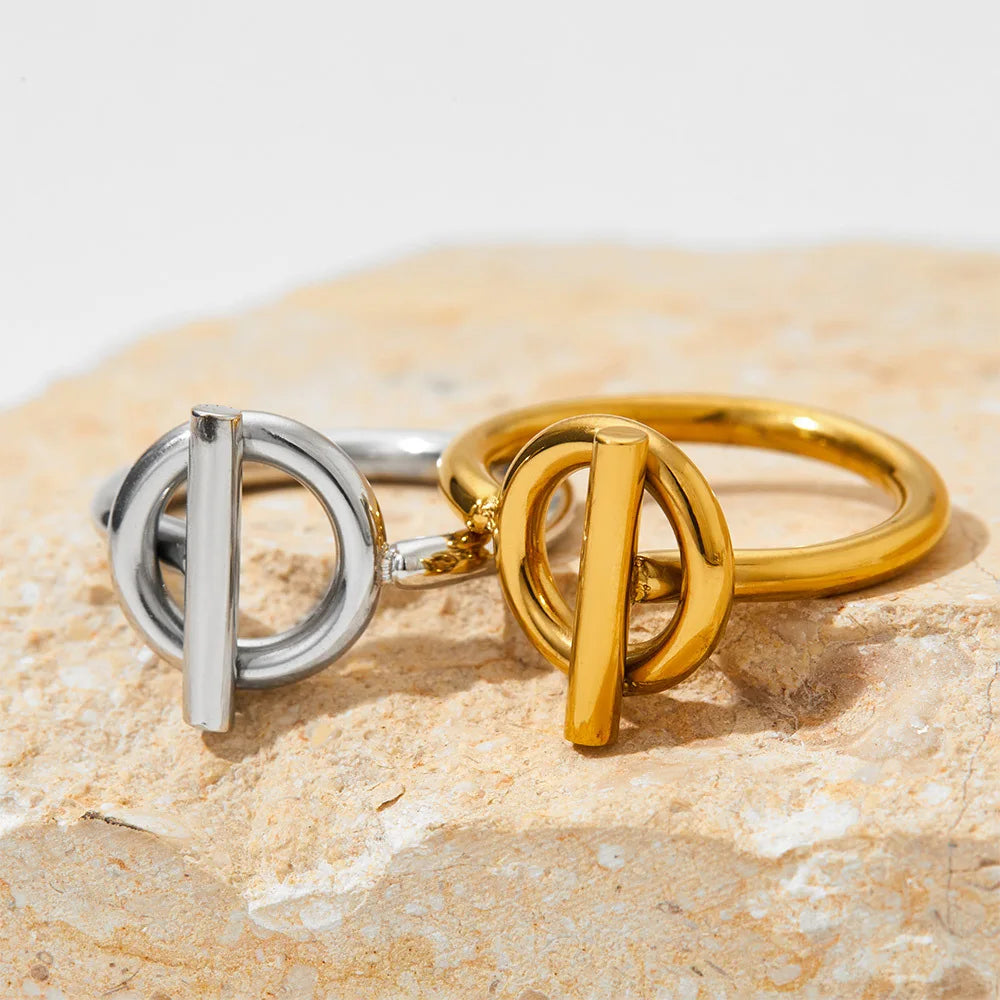 Simple and Fashionable New Product High-End T-Shaped OT Finger Rings 18 K Gold Plated Stainless Steel Rings for Woman Girls Gift