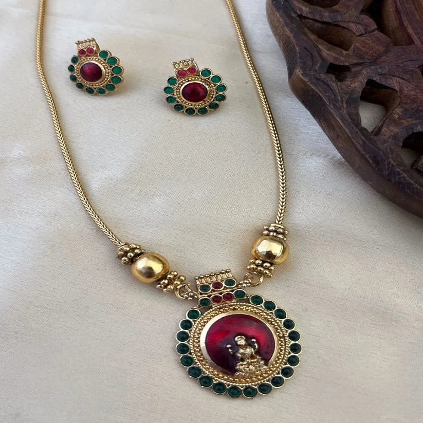 Best Selling Gold Plated Alloy Zircon Studded Handcrafted Enamelled Ethnic Women's Jewellery Set Fashionable Wedding Party Style