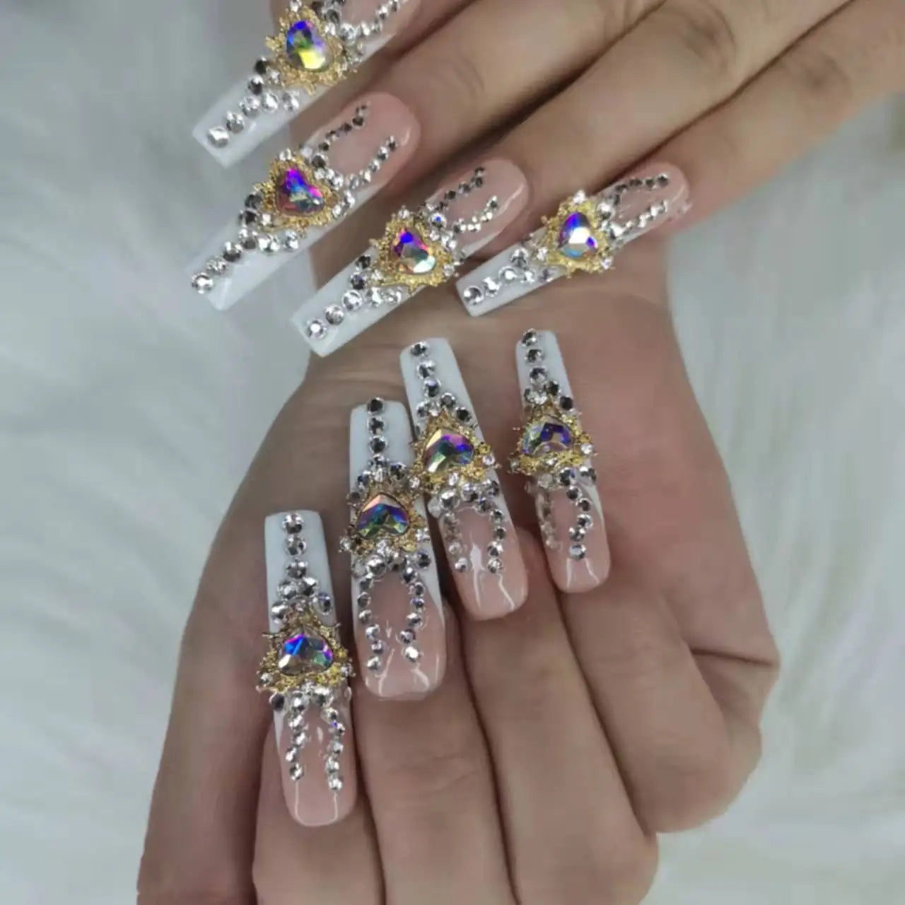 2026 Handmade New Arrival Press-On Nails False Artificial Fingernails with Design for Finger Application Includes Packaging Box