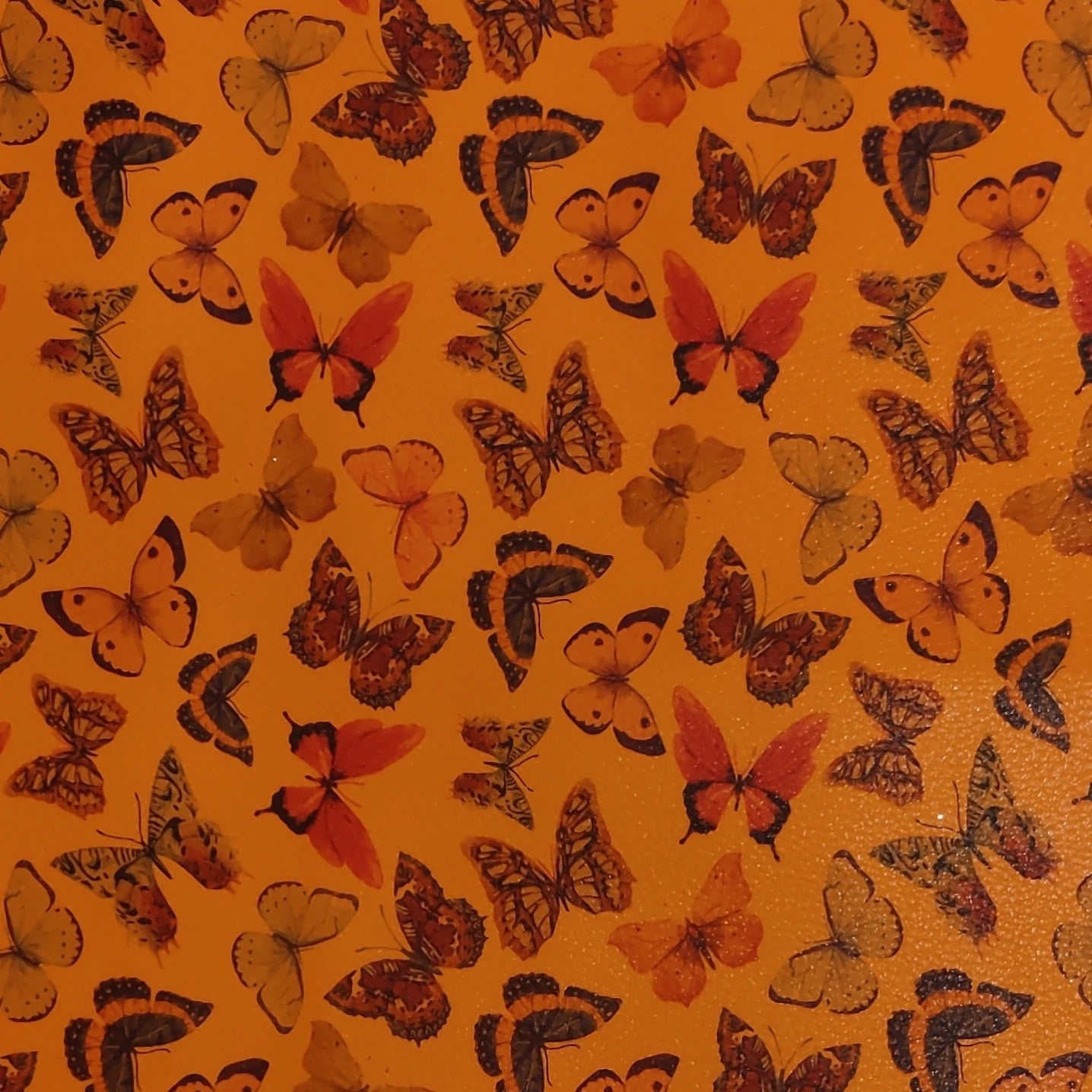 A-1127 PU Synthetic Leather Glitter Effect Butterflies Design Durable Fabric for Fashion Bags Shoes Sofas Outdoor Garment Use