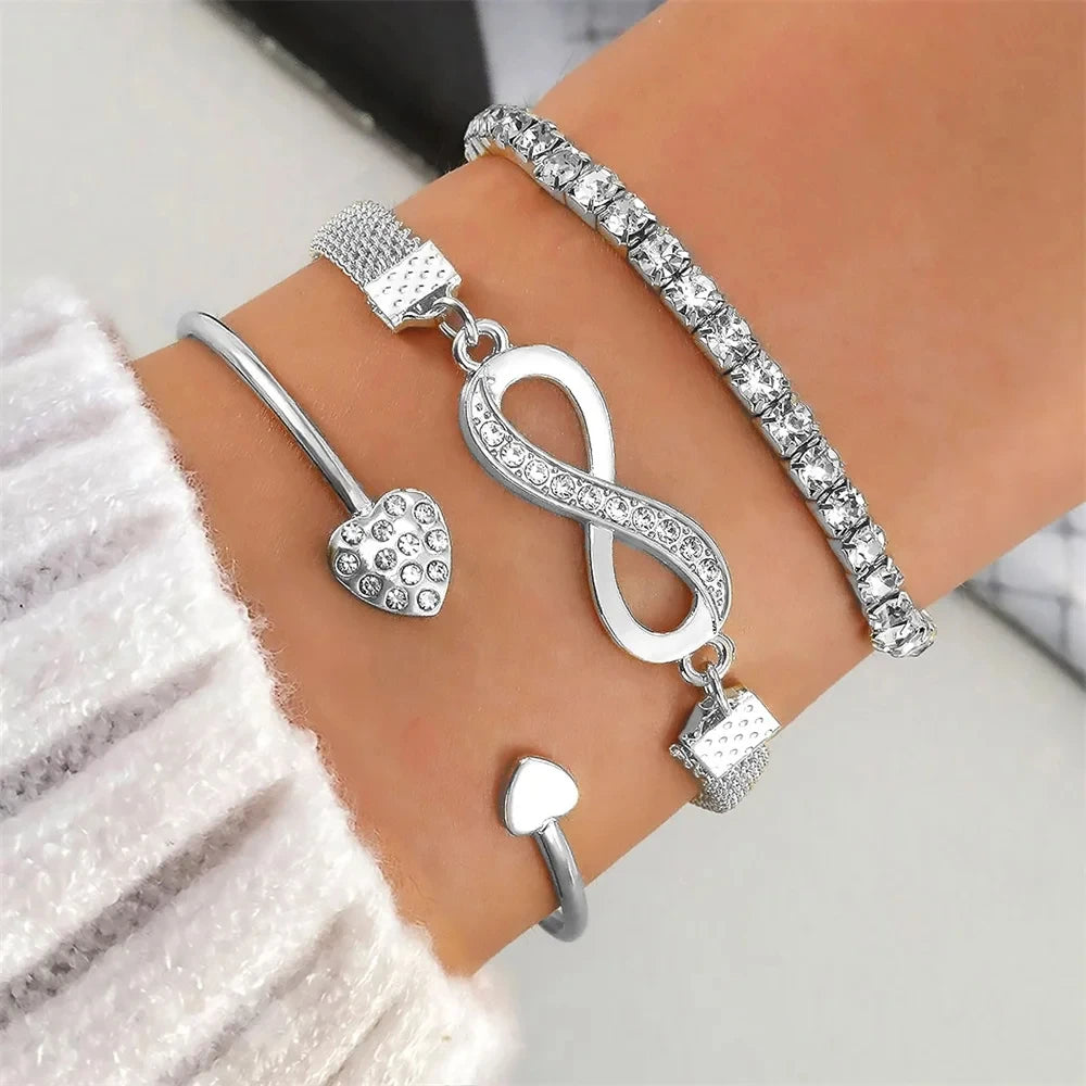 New Cute Cat Geometric Diamond Gold Metal Bracelets for Women Crystal Twisted Gold Color Metal Bangle Fashion Jewelry Gifts