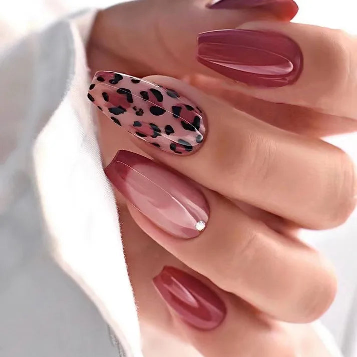 24 Pcs French Autumn/Winter New Arrival: Red Leopard Print Acrylic Press on Nails Customize False Nails 3528
