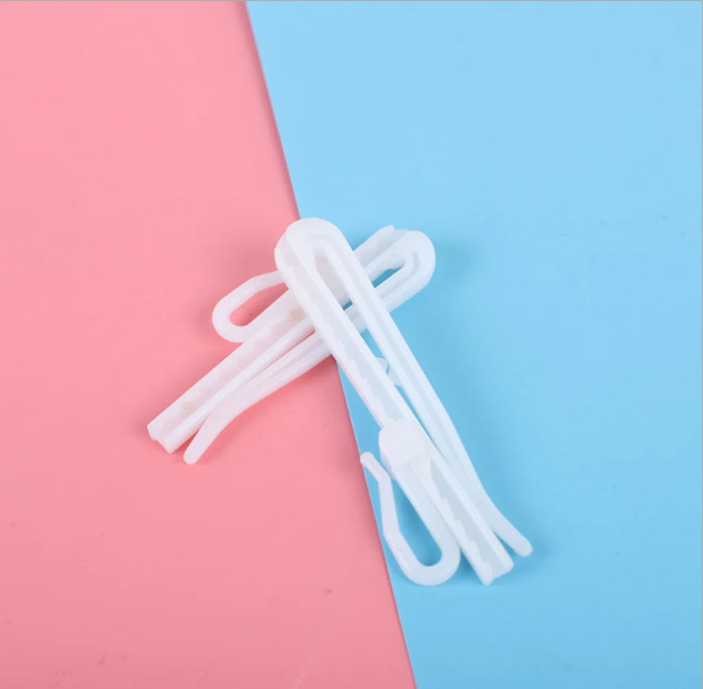 Adjustable Pinch Pleat Hook Depth Pinch Pleat Locking Curtain Tape Clip for Door Curtain Shower Curtain