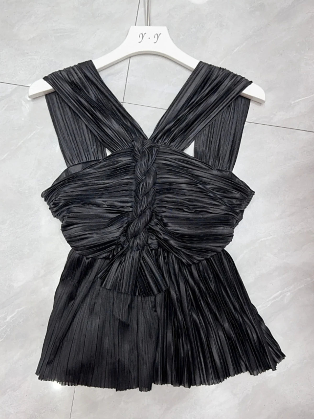Boutique Wholesale 2026 Summer New Style Fashionable Temperament High-end Feeling Slim Fit and Slimming Women's Shirt