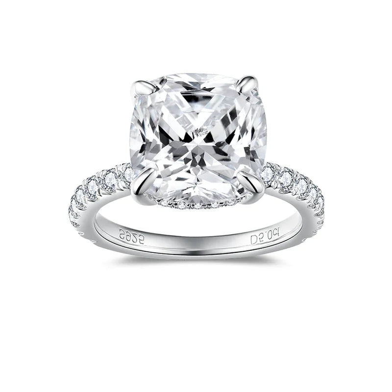 Women's Engagement Diamond & Moissanite Rings with Round Brilliant Cut and Prong Setting in Sterling Silver 925 Fine Jewelry