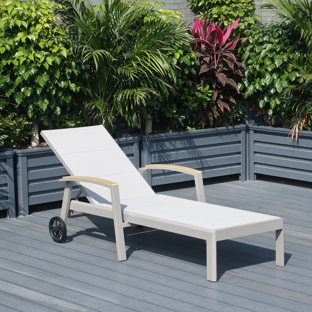 Modern Luxury Aluminum Outdoor Pool Loungers Set-Foldable UV Resistant Patio Furniture for Hotel & Villa Use