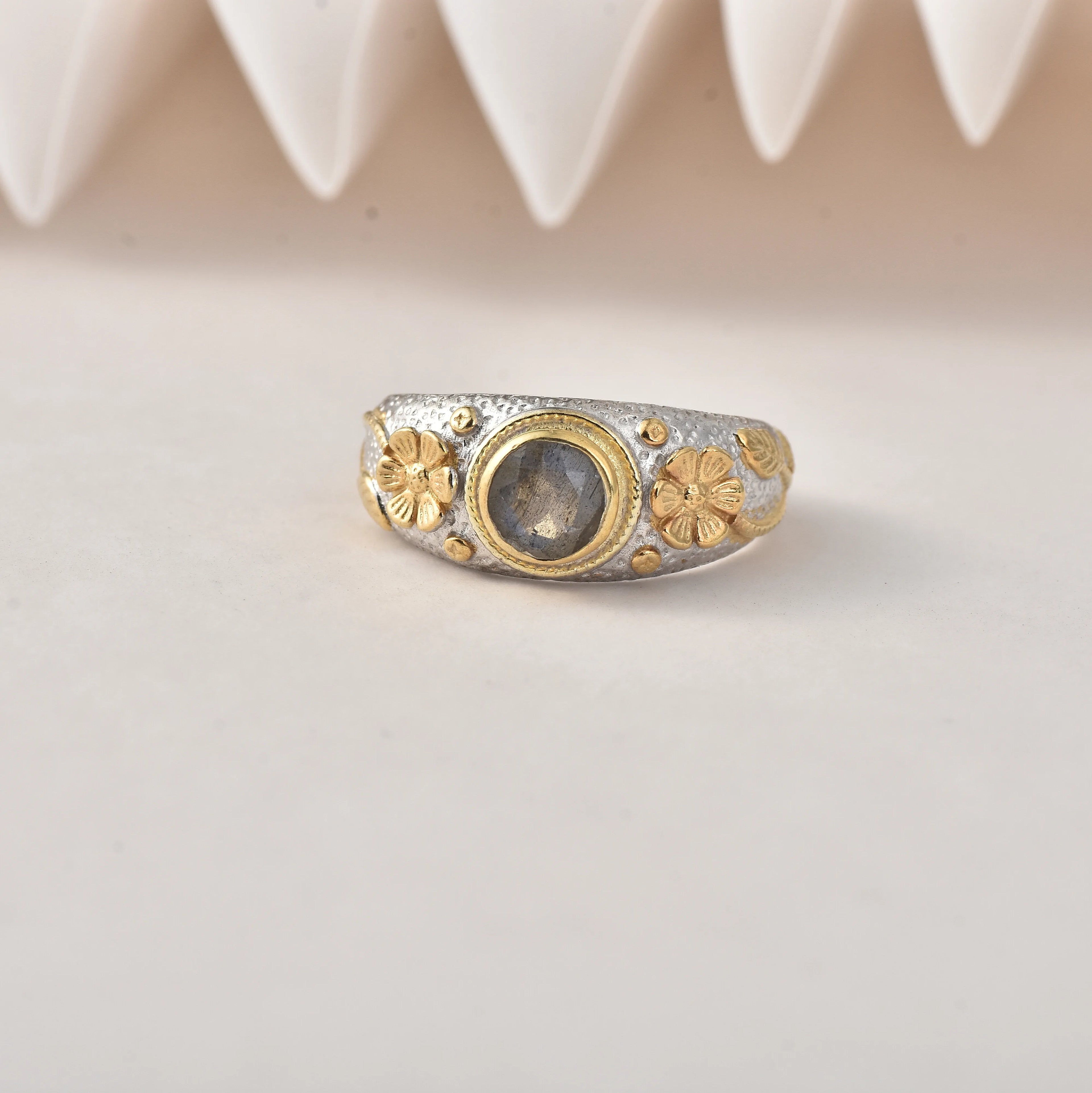 Rainbow Moonstone Ring 925 Sterling Silver Gold Plated Vintage Floral Handmade Designer Gemstone Jewelry Women Moku Jewellery