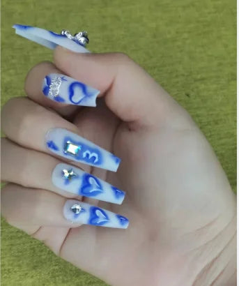 2026 Handmade New Arrival Press-On Nails False Artificial Fingernails with Design for Finger Application Includes Packaging Box