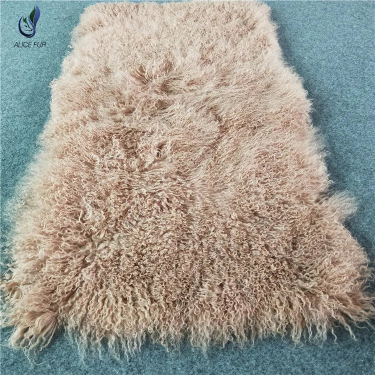Natural Raw Mongolian Sheep Fur Blanket Garment with Long Curly Hair