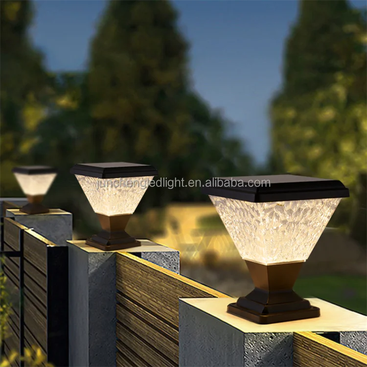 Outdoor Solar Pillar Light Gate Aluminium IP65 Waterproof Garden Solar Fence Light