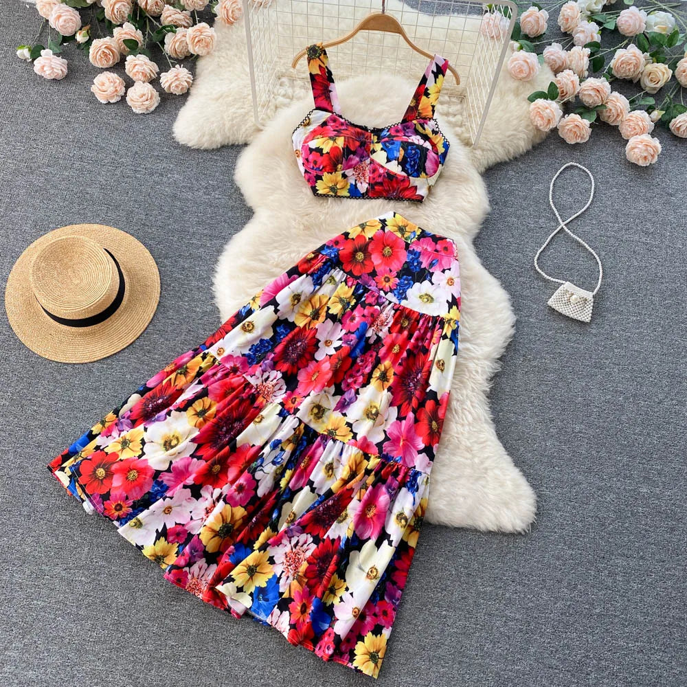 ANSZKTN and the United States Vacation Style ANSZKTN Print Suit Female Short Sling Top Pleated Skirt Set