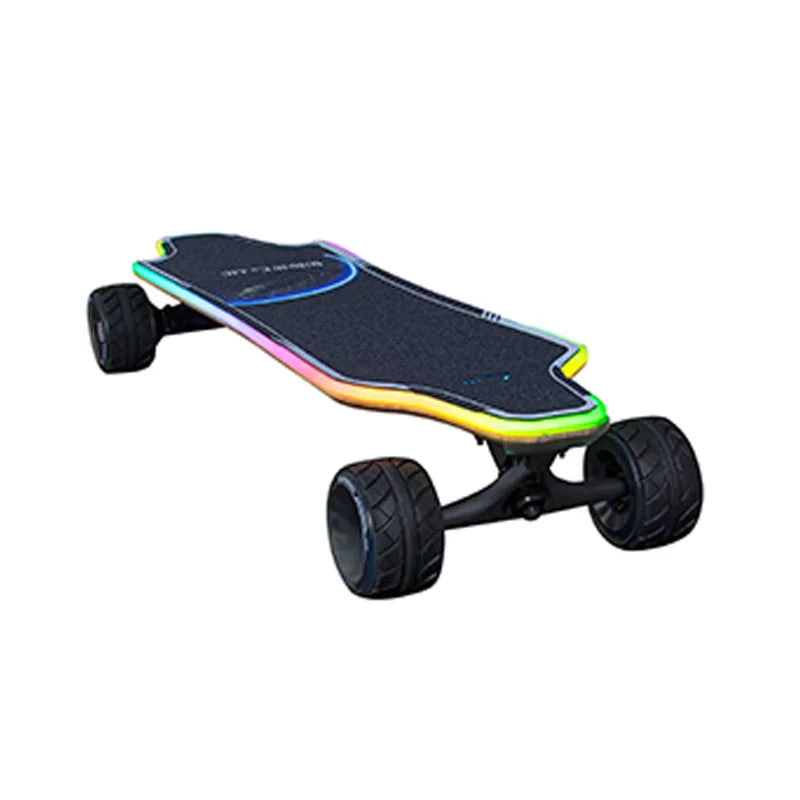 High Quality Custom Four-Wheel Electric Skateboard with Dual Hub Motor Longboard and Remote