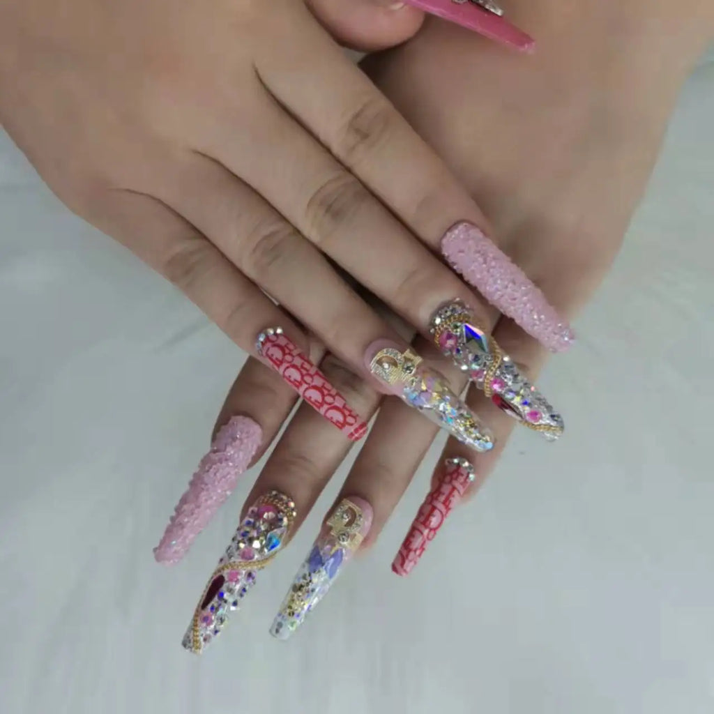 2026 Handmade New Arrival Press-On Nails False Artificial Fingernails with Design for Finger Application Includes Packaging Box