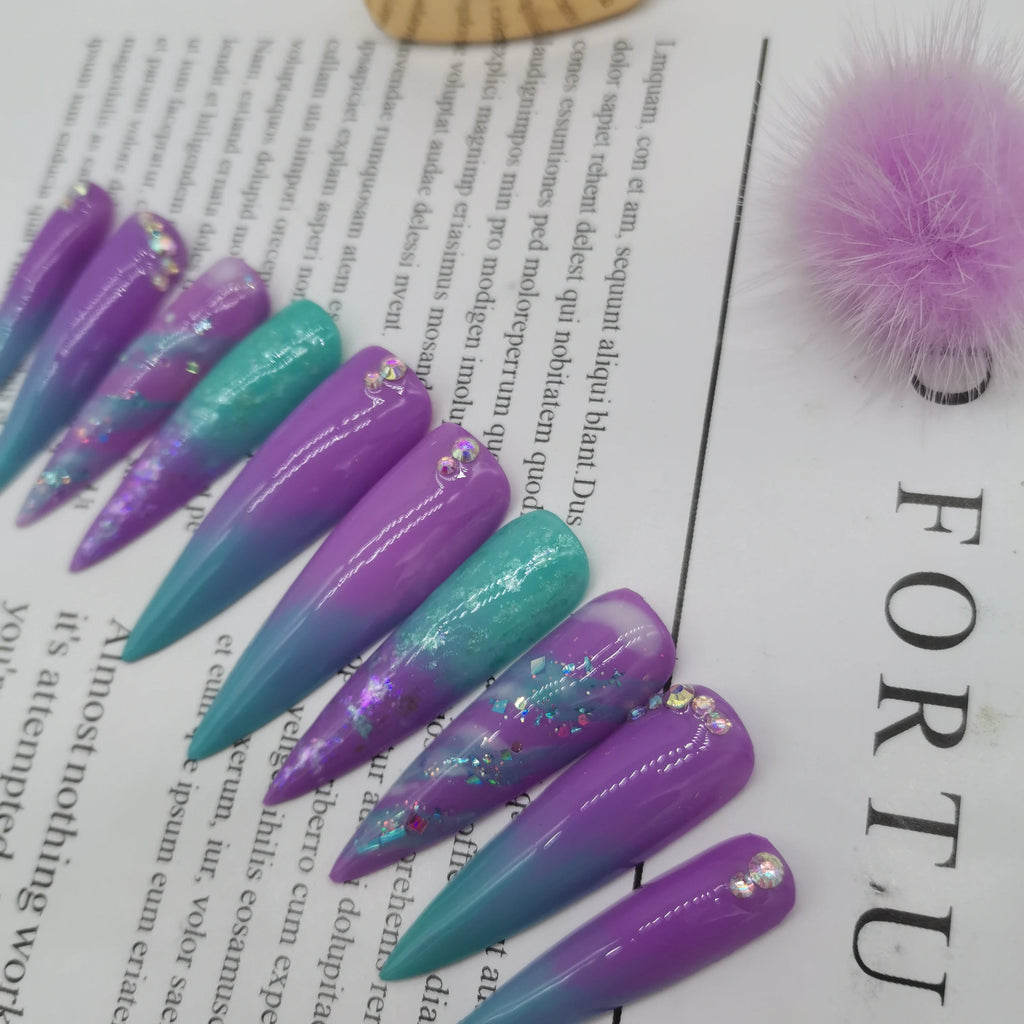 2024 Newest Wholesale Private Label Handmade Press Nails Ins Most Popular Trending Artificial Fingernails Acrylic Full Design