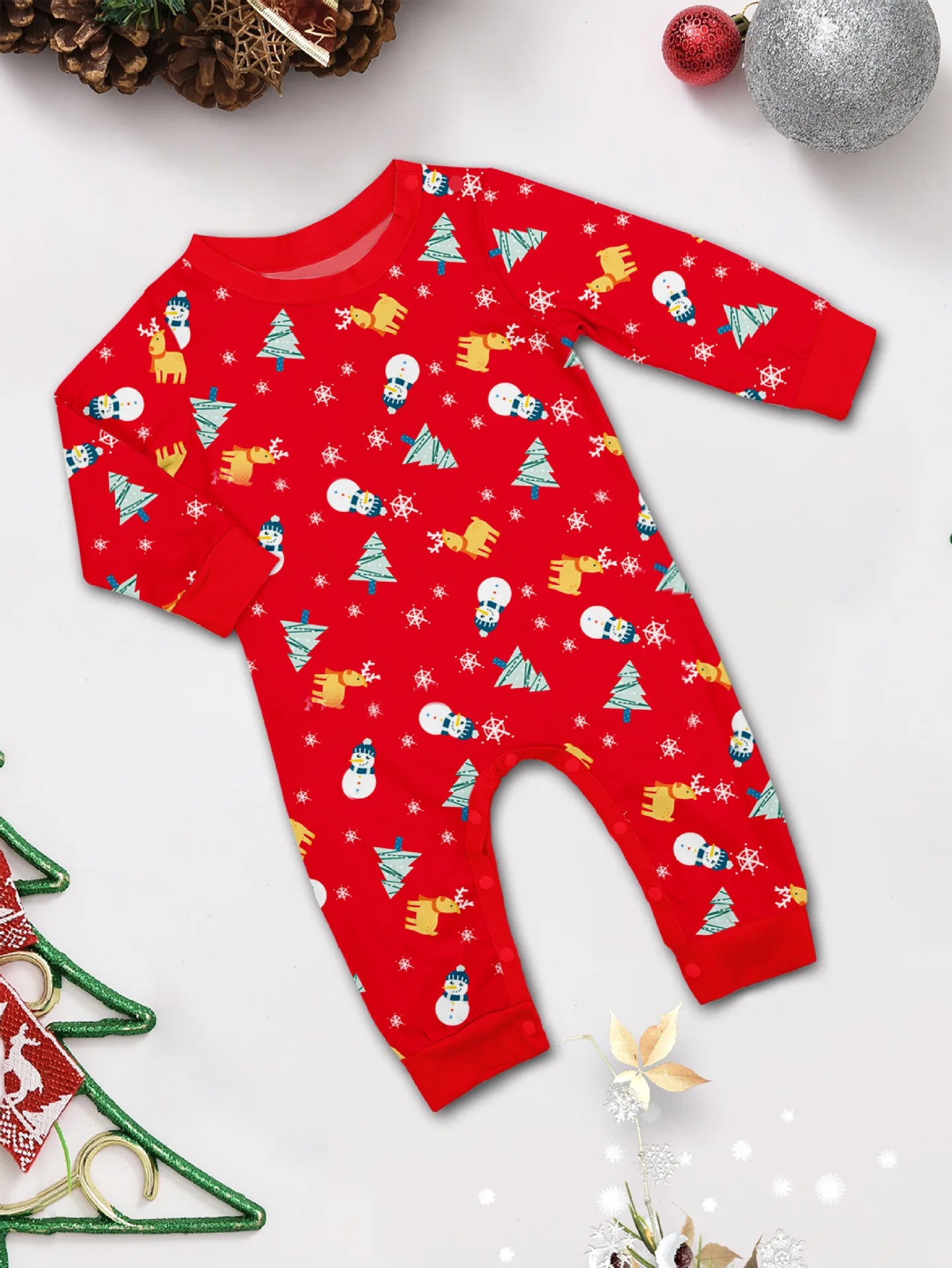 2024 Plus Size Pattern All Over Printed Family Matching Outfit Christmas Family Pajamas Sleepwear Sets for Parents and Children