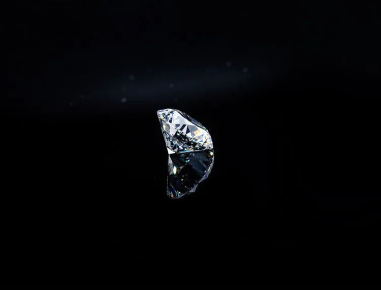 Wholesale Fine Rings, Made of S925 Sterling Silver, Round Brilliant Cut 0.5-carat VVS Moissanite, Suitable As Wedding Gifts.
