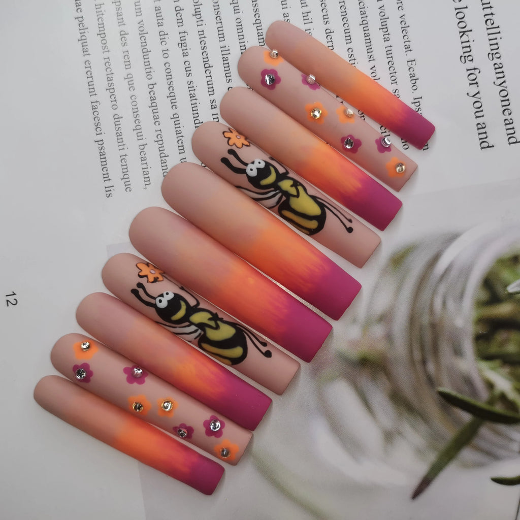 2024 Newest Wholesale Private Label Handmade Press Nails Ins Most Popular Trending Artificial Fingernails Acrylic Full Design