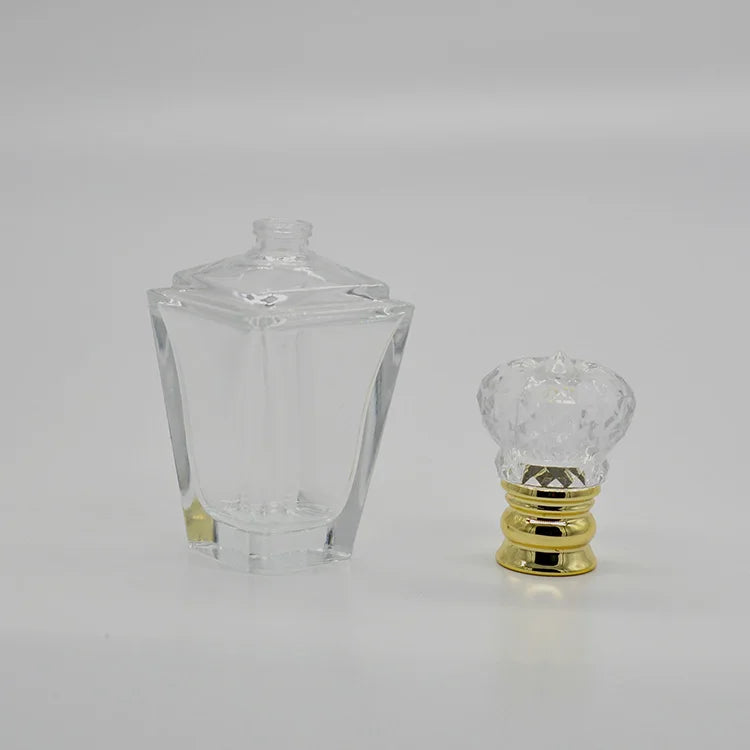 60ml High Quality Empty Transparent Glass Perfume Bottle with Pump Sprayer Gold Cap Dubai Low MOQ