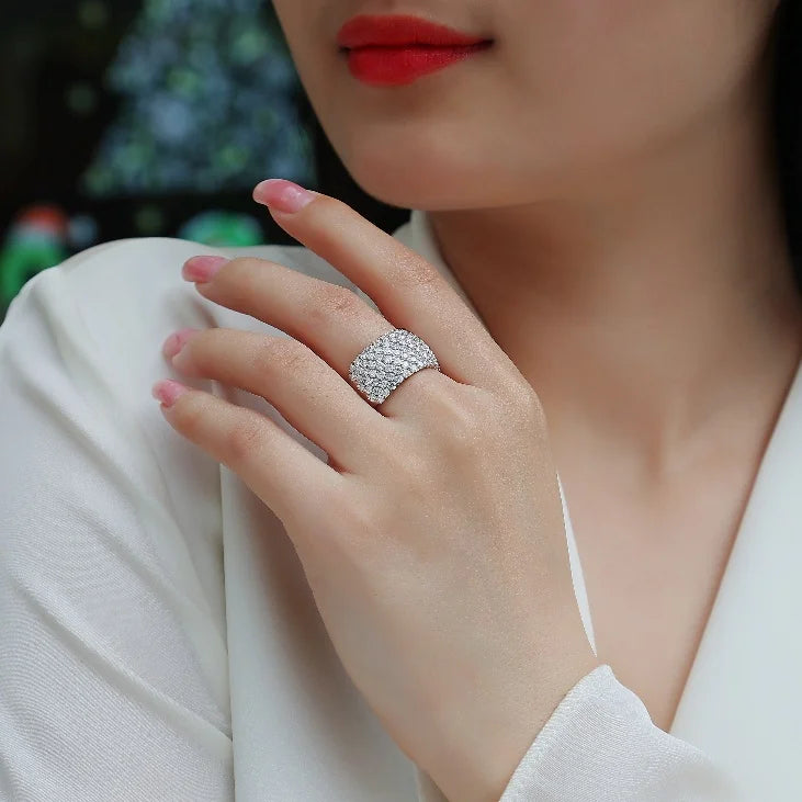 New Design Custom 925 Sterling Silver Moissanite Diamond Engagement Wedding Rings for Women Fashion Fine Jewelry