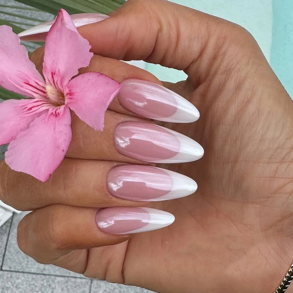 Wholesale 30 Pieces of High-End Minimalist French White Border Short Style Acrylic Press on Nails Customize False Nails GD25